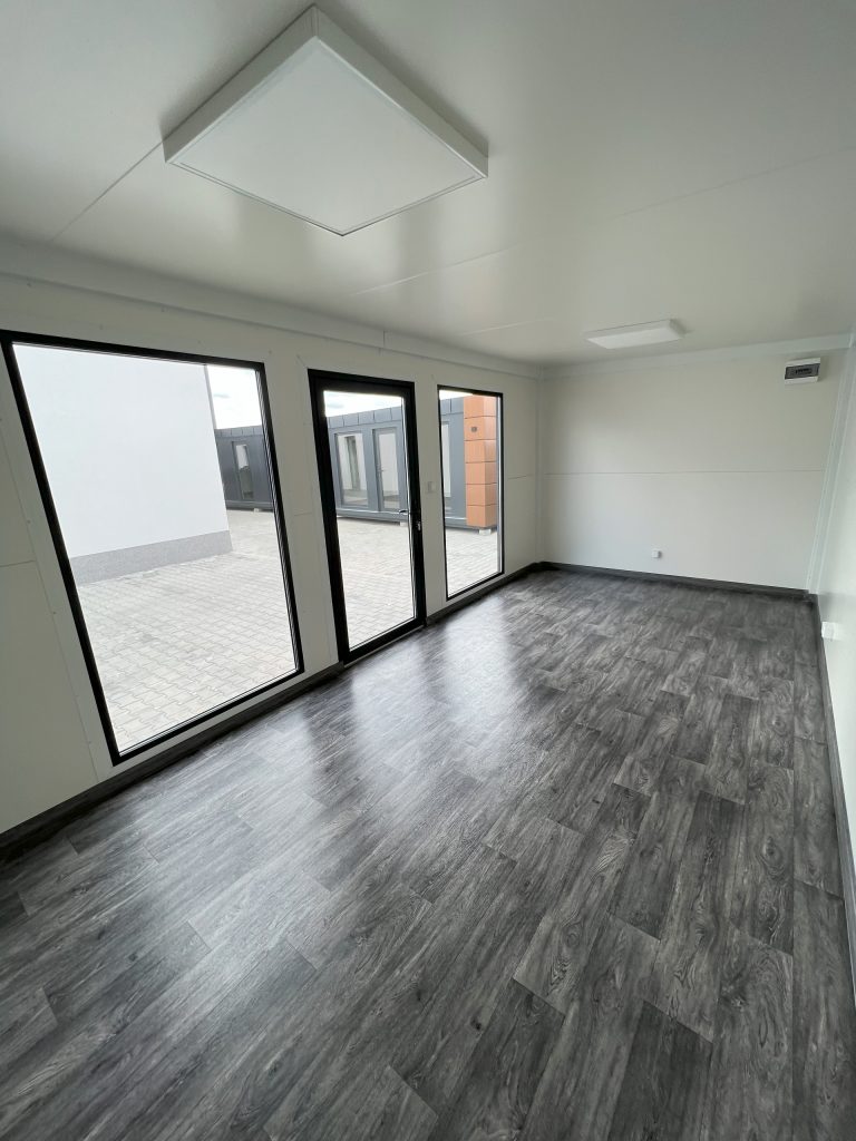 Contenedor de oficina 6m x 3m