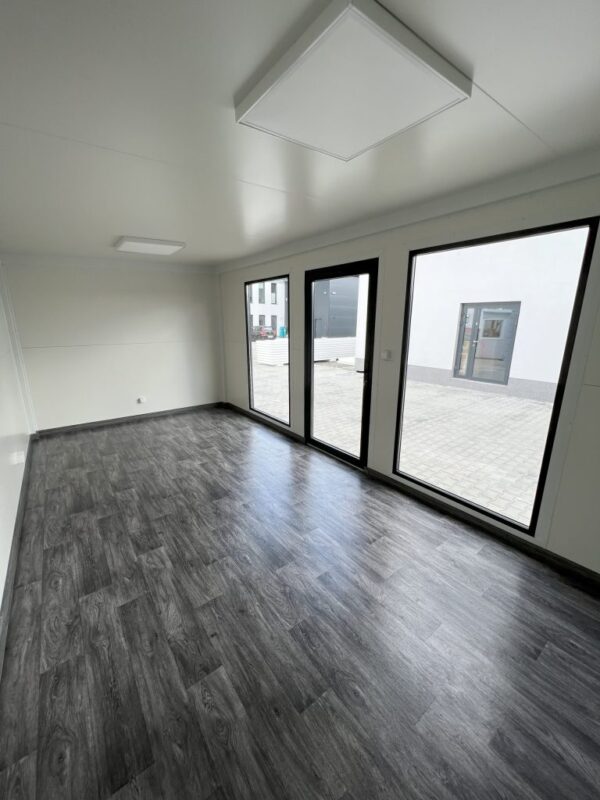 Contenedor de oficina 6m x 3m