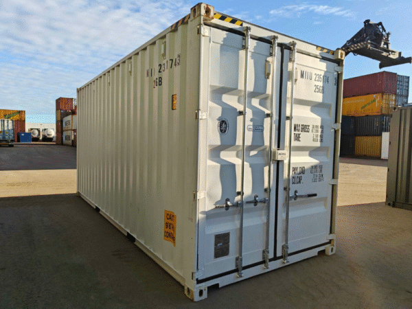 Design sans titre(1) Nuevo contenedor 20′ - 6 metros - MIIU2351743 TALLIN blanco