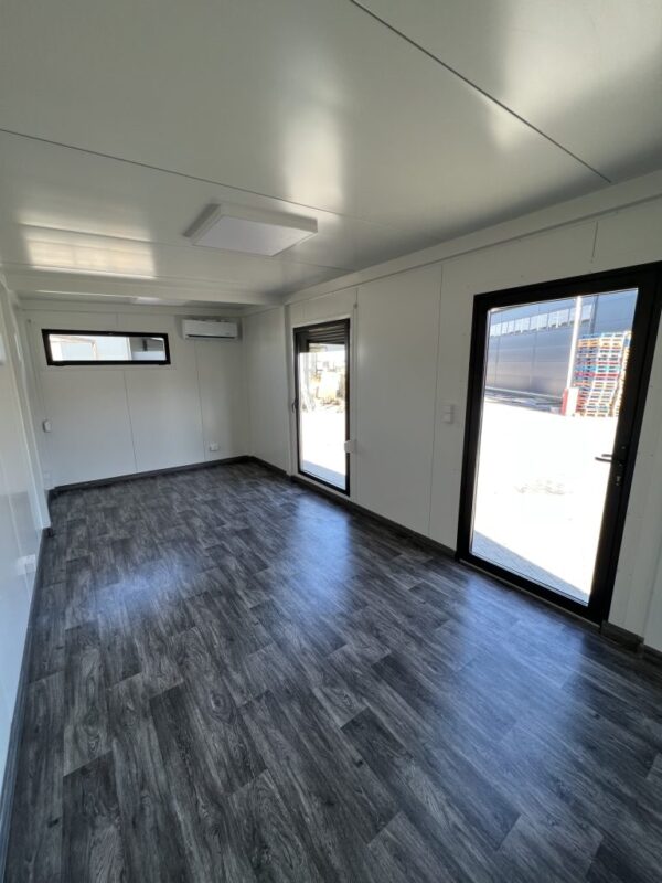 IMG_1968-768x1024-1 Contenedor oficina habitable de 8m x 3m